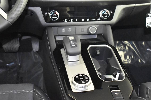 2025 Mitsubishi Outlander PHEV SE