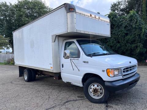 2002 Ford E-Series for sale at Mission Auto SALES LLC in Canton OH