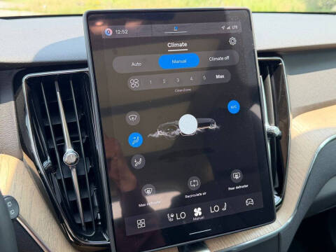 2026 Volvo XC60 B5 Core