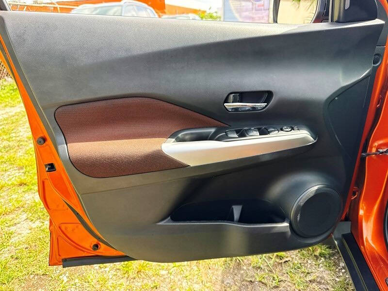 2018 Nissan Kicks SR