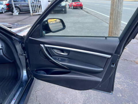 2017 BMW 3 Series 330i