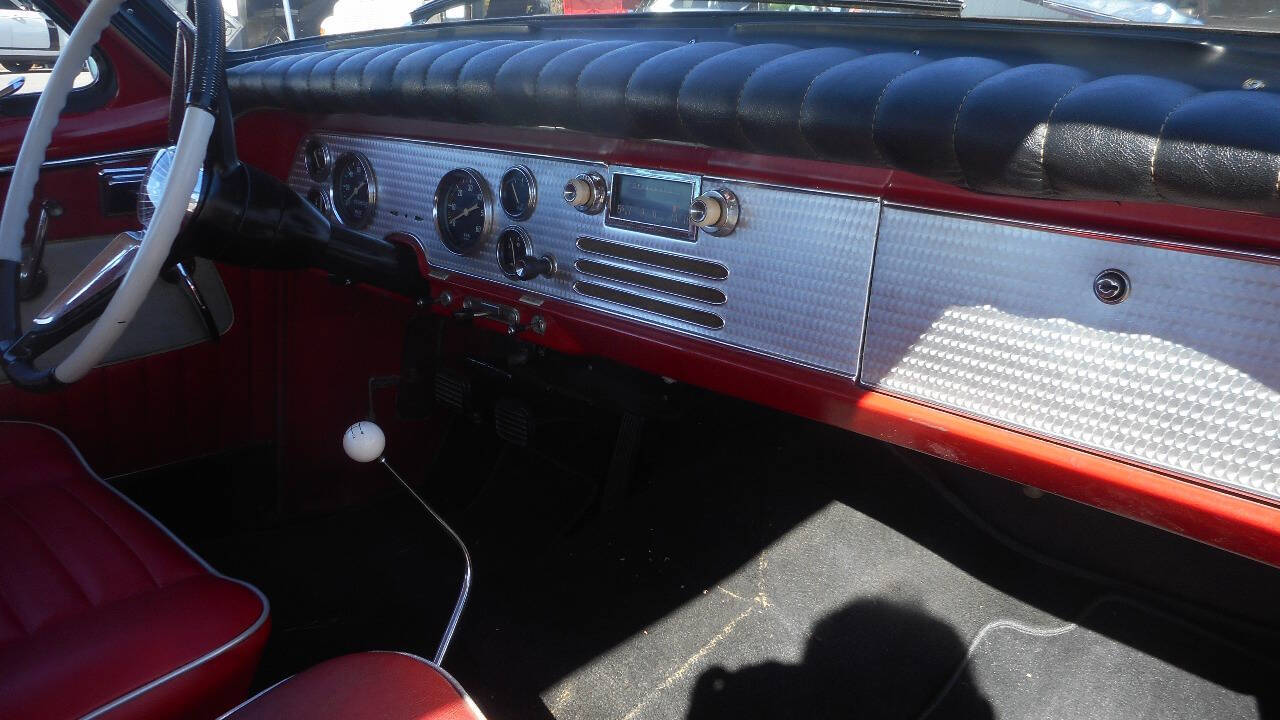 1964 Chevrolet Corvair Monza 52