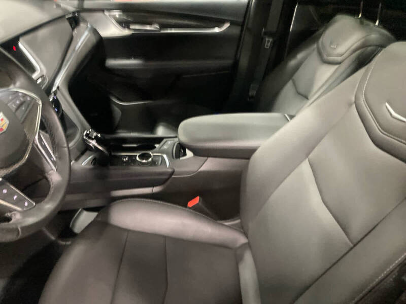 2023 Cadillac XT5 Sport