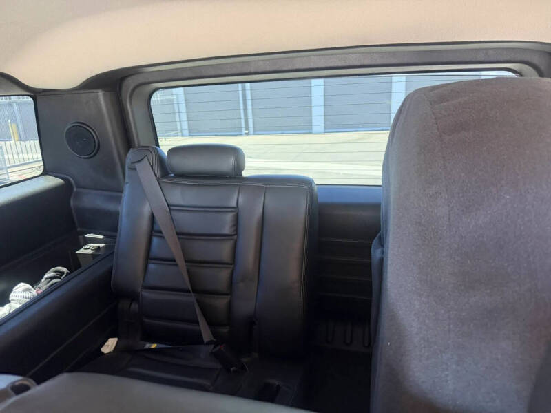 2005 HUMMER H2