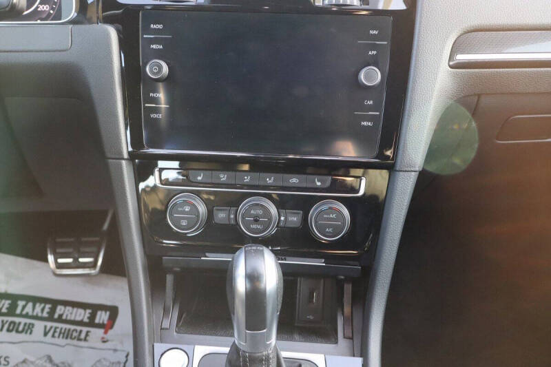 2019 Volkswagen Golf R 4Motion