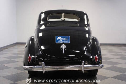 1939 Ford Deluxe