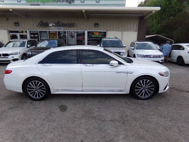 2017 Lincoln Continental Select