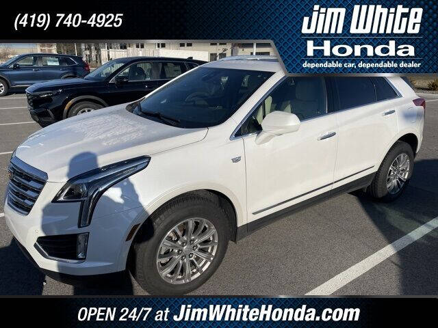 2017 Cadillac XT5 for sale at The Credit Miracle Network Team at Jim White Honda in Maumee OH