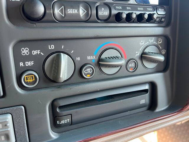 2000 Cadillac Escalade