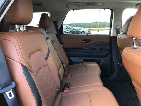 2025 Nissan Pathfinder Platinum