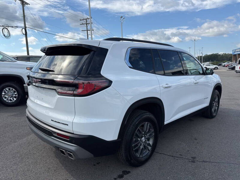 2025 GMC Acadia Elevation