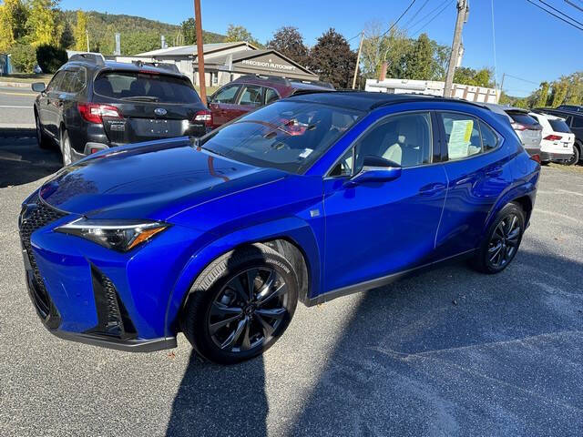 2025 Lexus UX 300h