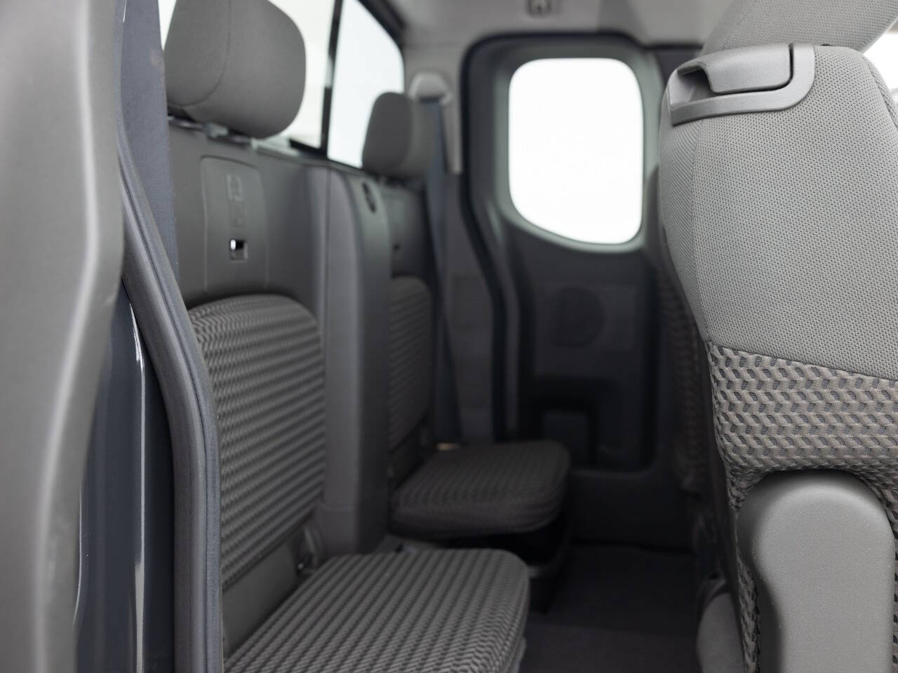 Used Car 2012 Nissan Frontier  Sv V6 4x4 4dr King Cab Pickup 5a For Sale Under $10,000 In Coal City, Illinois