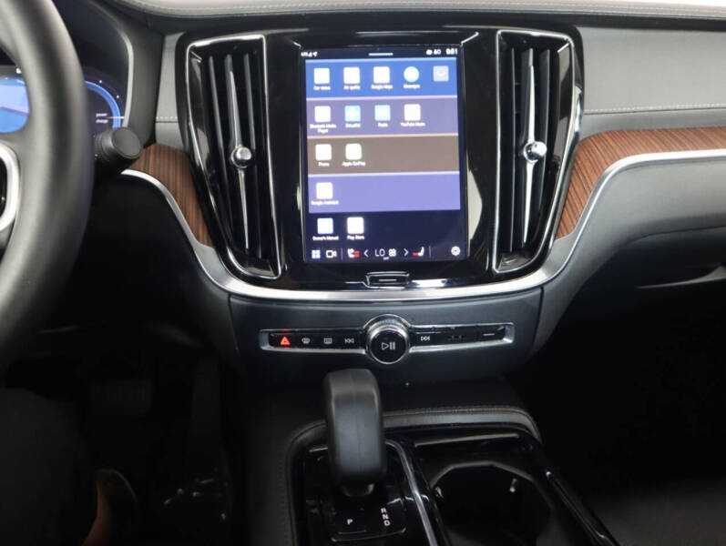 2025 Volvo S60 T8 Ultra