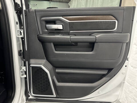 2024 RAM 3500 Laramie