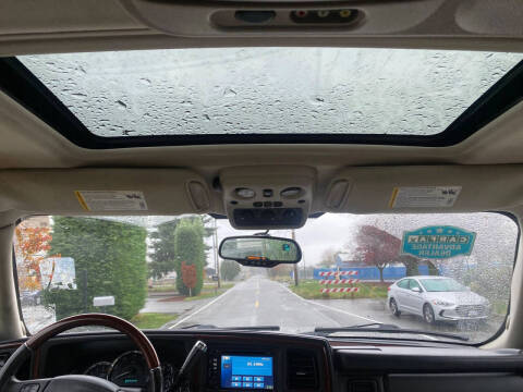 2005 Cadillac Escalade ESV Platinum Edition