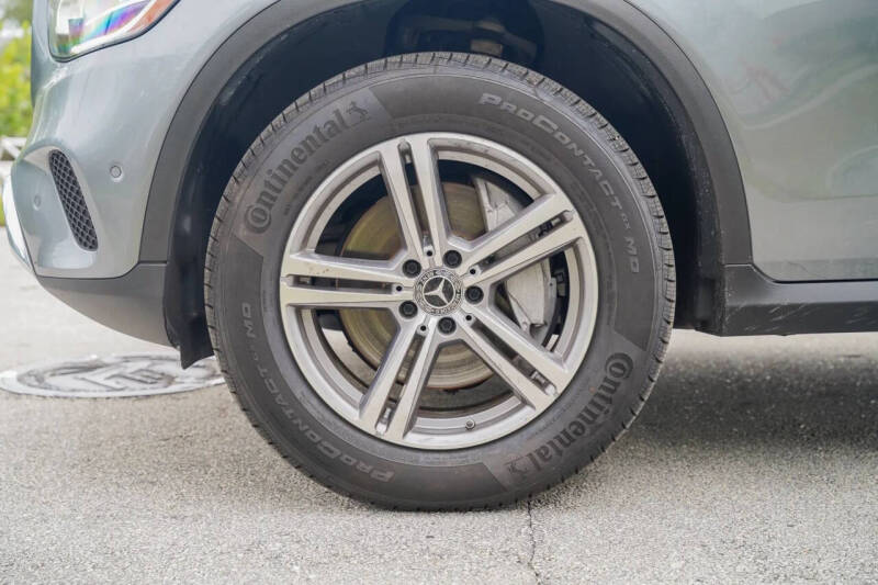 2021 Mercedes-Benz GLC GLC 300