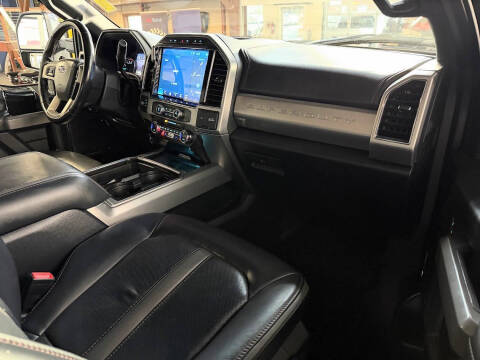 2022 Ford F-350 Super Duty Platinum