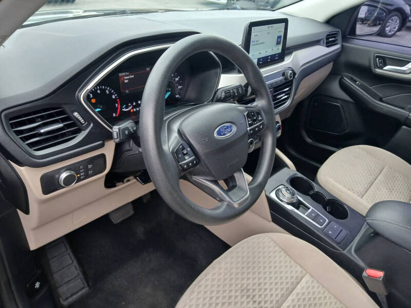 2021 Ford Escape SE