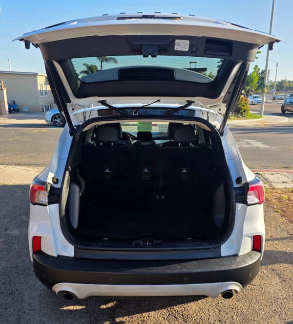 2020 Ford Escape SEL