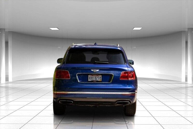 2018 Bentley Bentayga 12