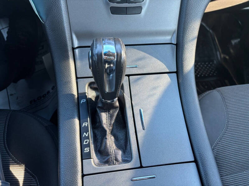 2015 Ford Taurus SEL