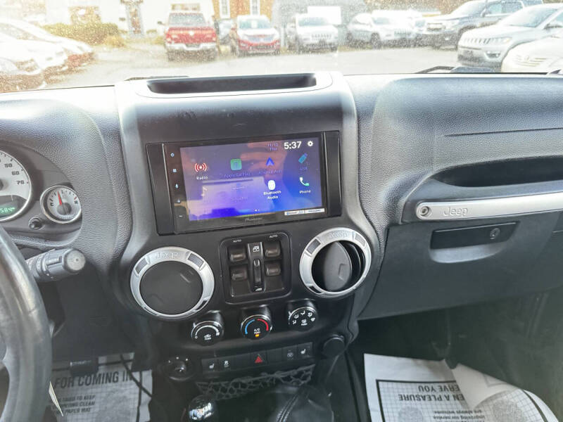 2015 Jeep Wrangler Unlimited Sahara