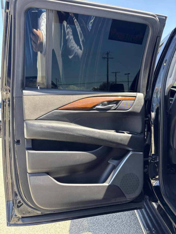 2020 Cadillac Escalade ESV Luxury
