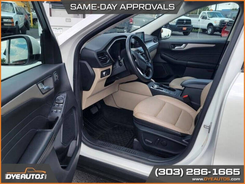 2021 Ford Escape SEL