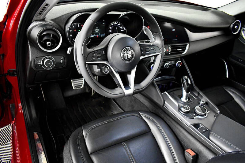 2018 Alfa Romeo Giulia Sport