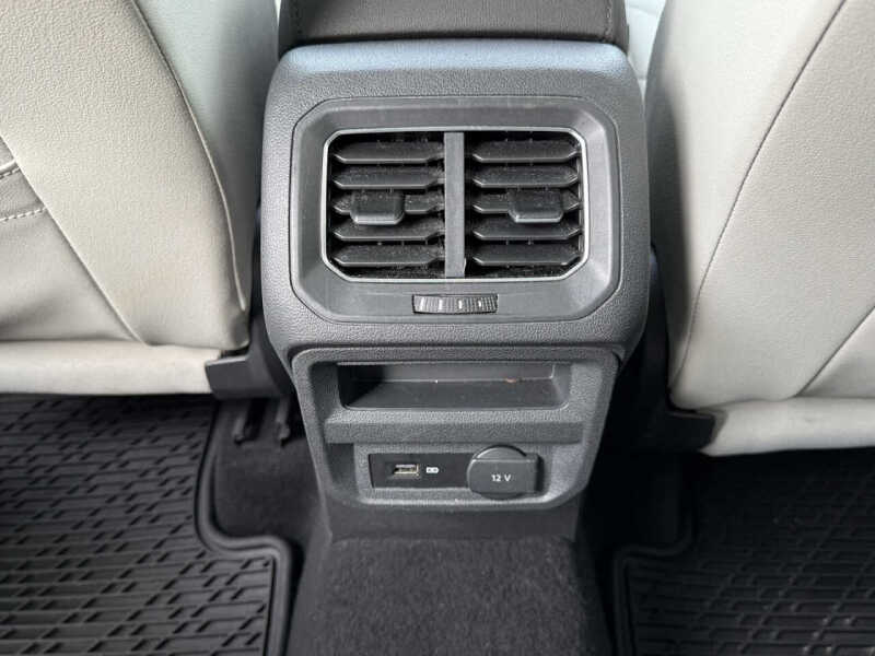 2018 Volkswagen Tiguan 2.0T SEL Premium