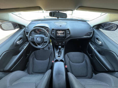 2020 Jeep Cherokee Latitude