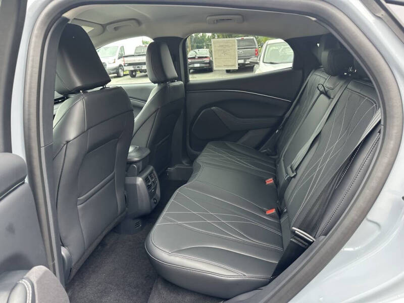 2025 Ford Mustang Mach-E Select