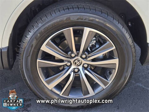 2022 Toyota Venza LE