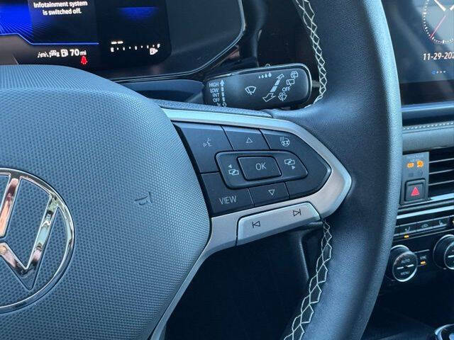 2024 Volkswagen Taos SE 4Motion