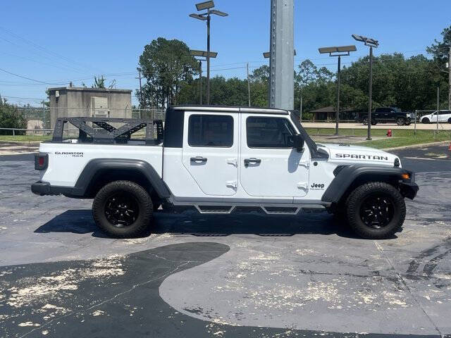2024 Jeep Gladiator Sport