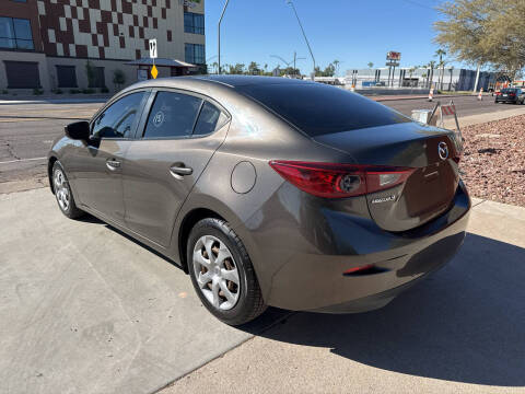 2016 Mazda MAZDA3 i Sport