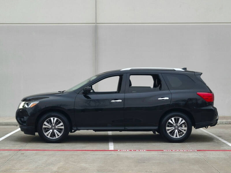 2019 Nissan Pathfinder SL