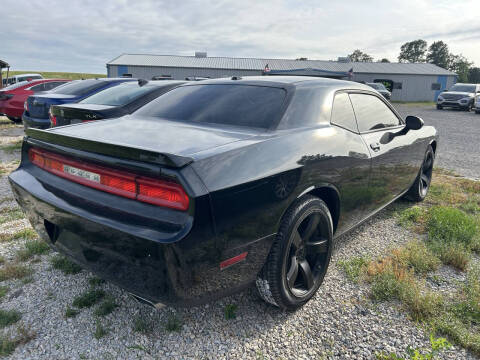 2013 Dodge Challenger SXT Plus
