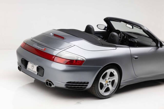 2004 Porsche 911 Carrera