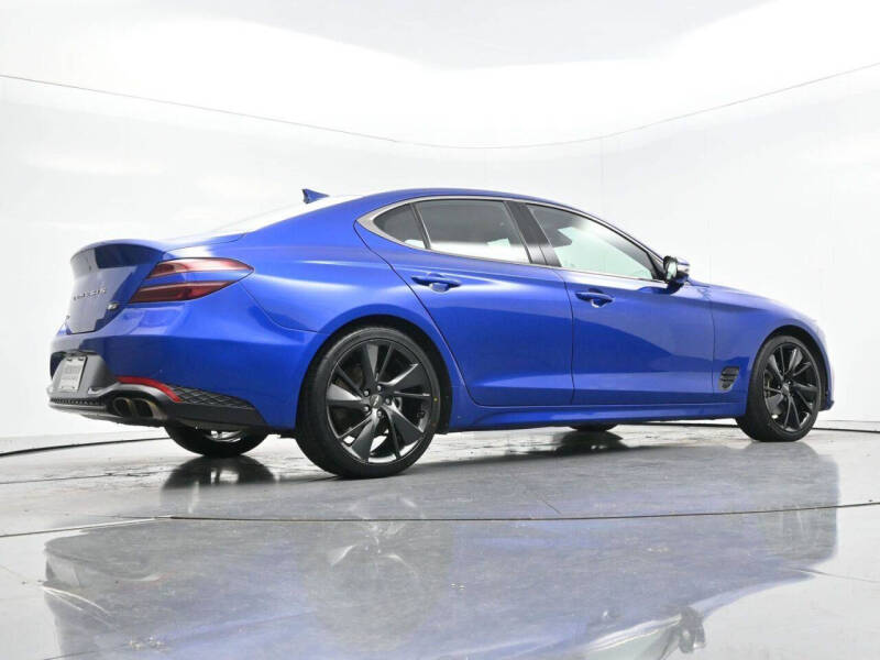 2023 Genesis G70
