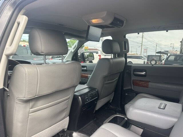 2020 Toyota Sequoia Platinum