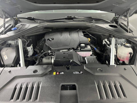 2025 Genesis GV70 2.5T Standard