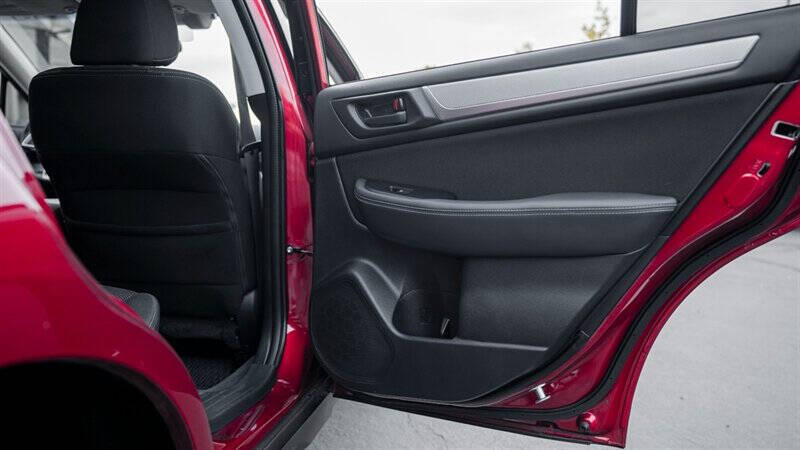 2019 Subaru Outback 2.5i