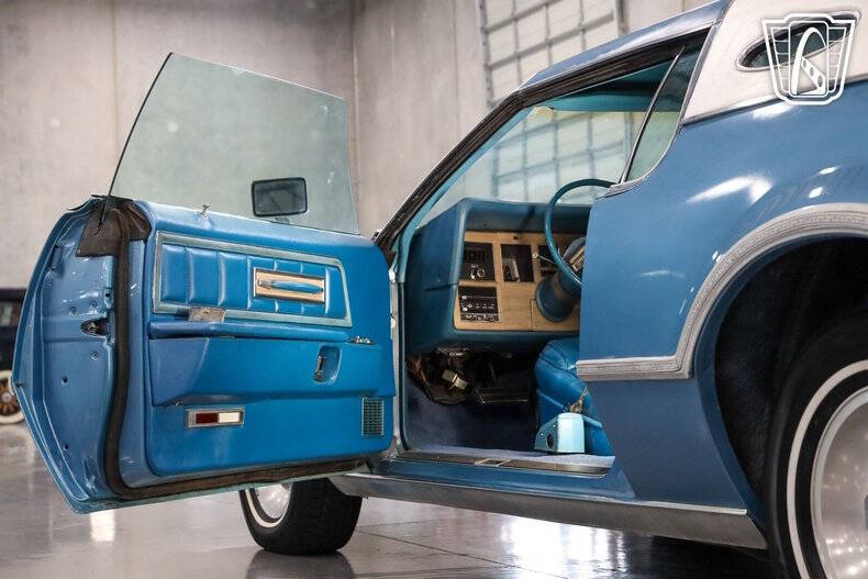 1976 Lincoln Continental