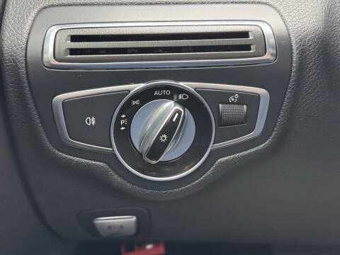 2015 Mercedes-Benz C-Class C 300