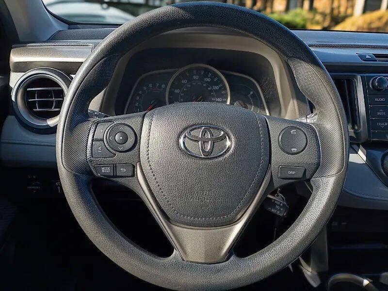 2013 Toyota RAV4 LE
