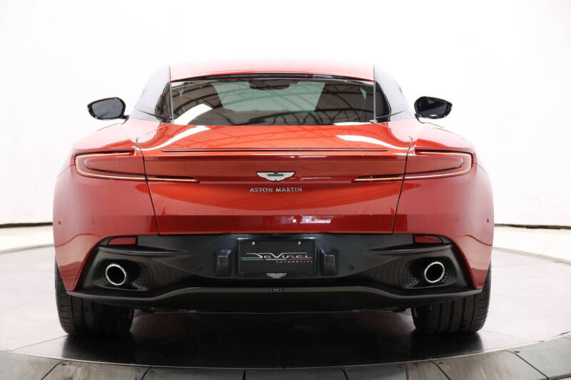 2018 Aston Martin DB11 V12
