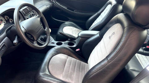 2001 Ford Mustang SVT Cobra