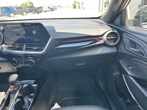 2025 Chevrolet Trax RS